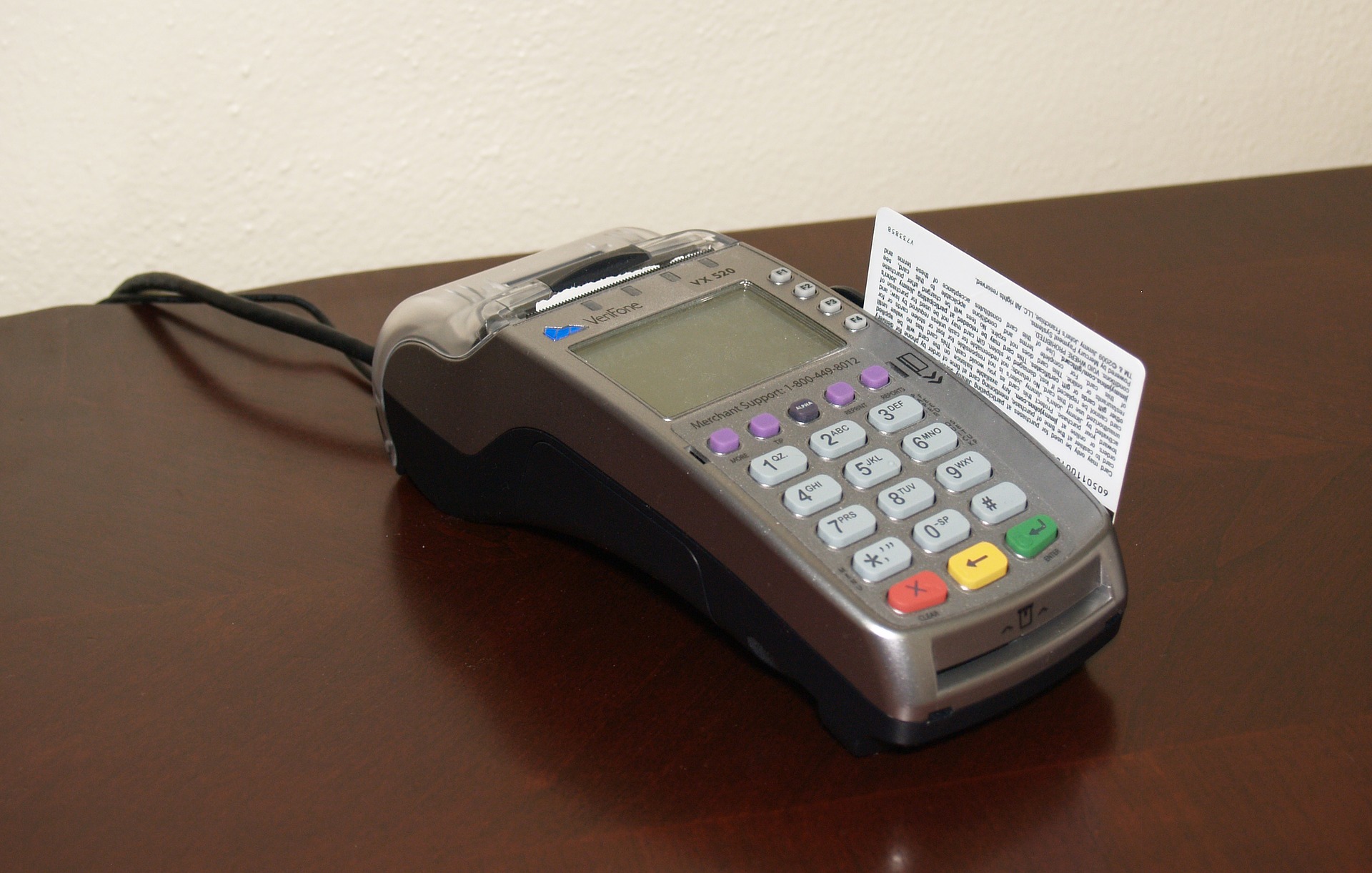 COVID-19&nbsp;: pour la généralisation du paiement sans contact
