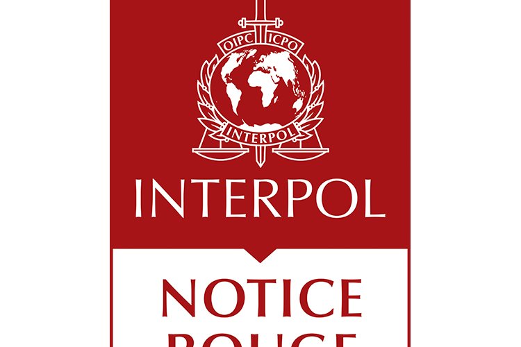 Notices rouges par INTERPOL
