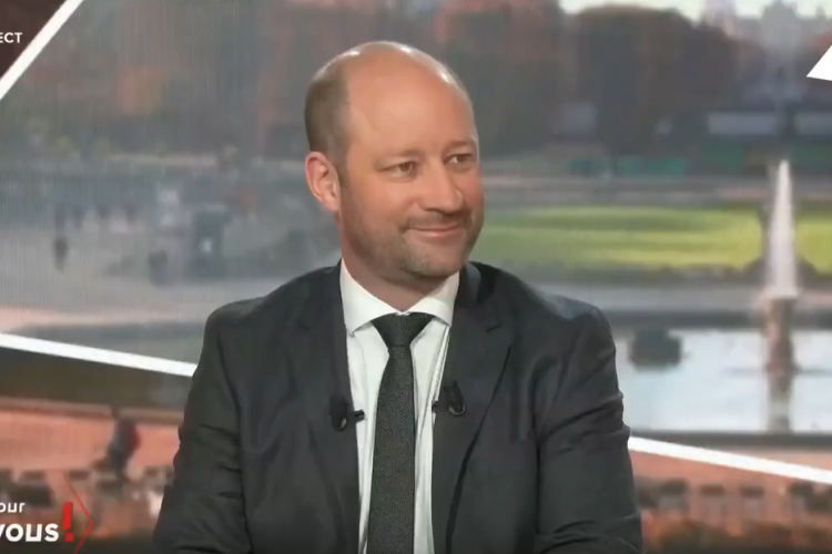 Bonjour chez vous !
